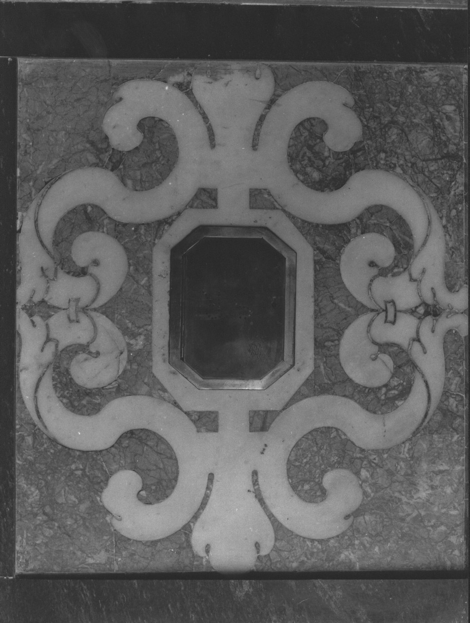 armadietto per oli santi, coppia - bottega ligure (sec. XVIII)