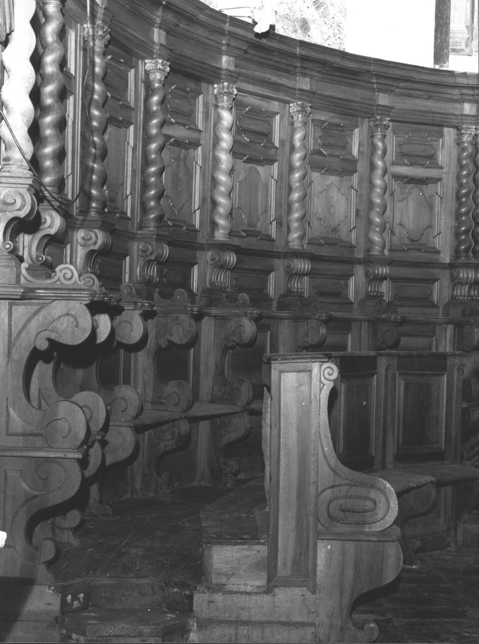 stalli del coro, opera isolata - bottega ligure (metà sec. XVIII)