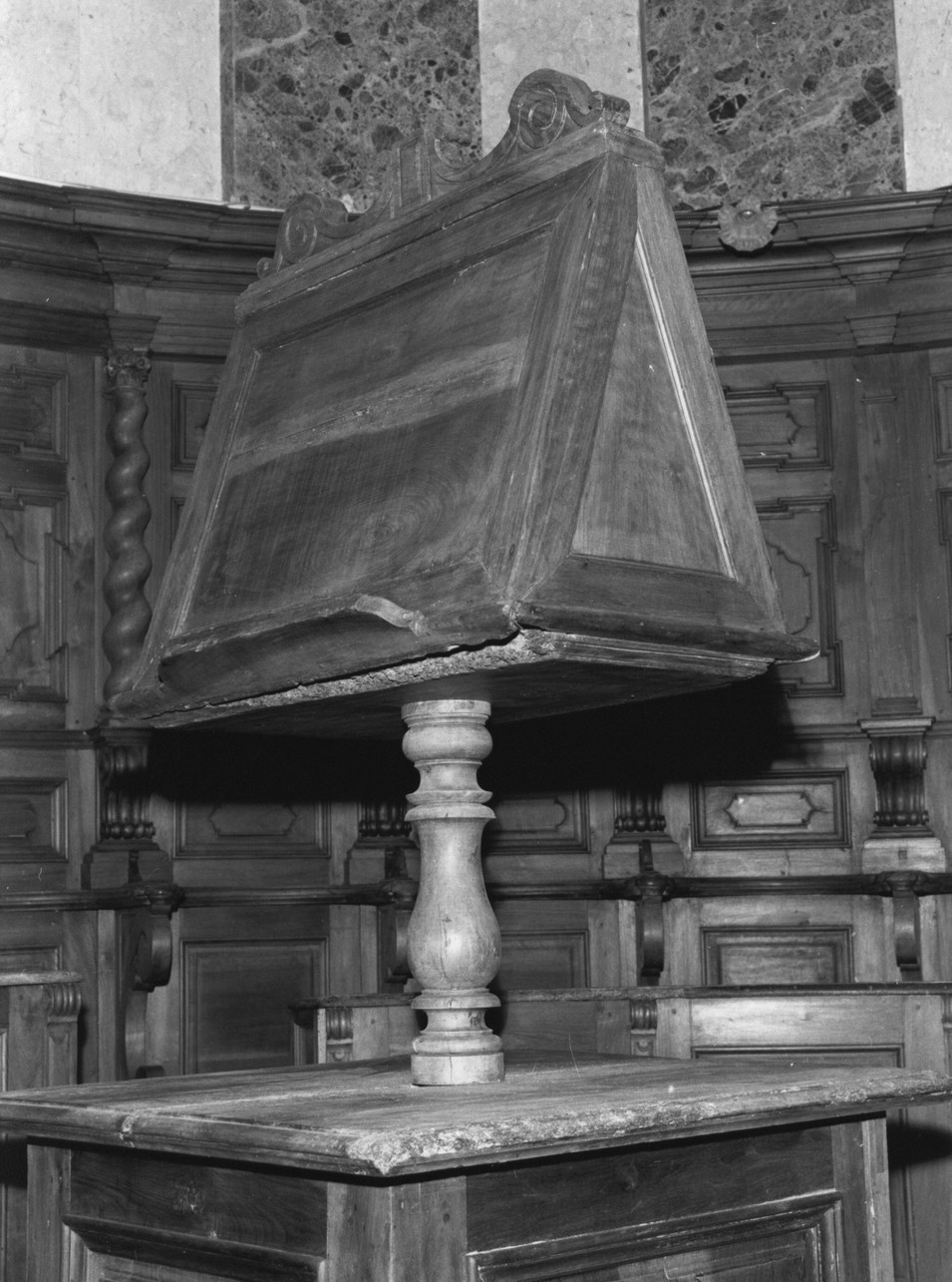 leggio, opera isolata - bottega ligure (prima metà sec. XIX)