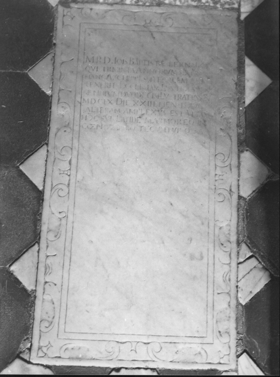 lastra tombale, opera isolata - bottega ligure (sec. XVII)