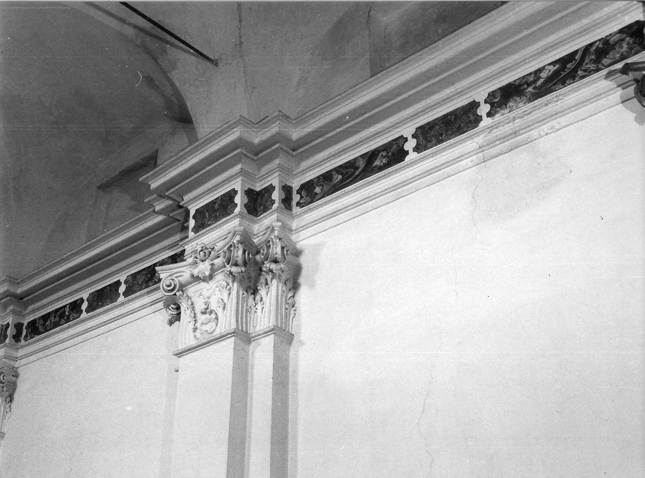 cherubini/ motivi decorativi a volute/ Madonna/ motivi decorativi vegetali/ motivi decorativi floreali (decorazione plastica, insieme) - manifattura ligure (prima metà sec. XVIII)