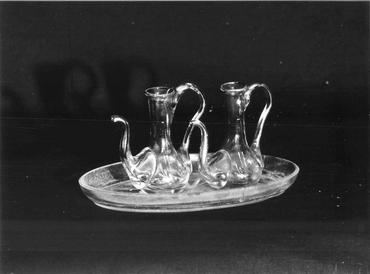 motivi decorativi vegetali (servizio di ampolline, insieme) - manifattura ligure (fine/inizio secc. XIX/ XX)