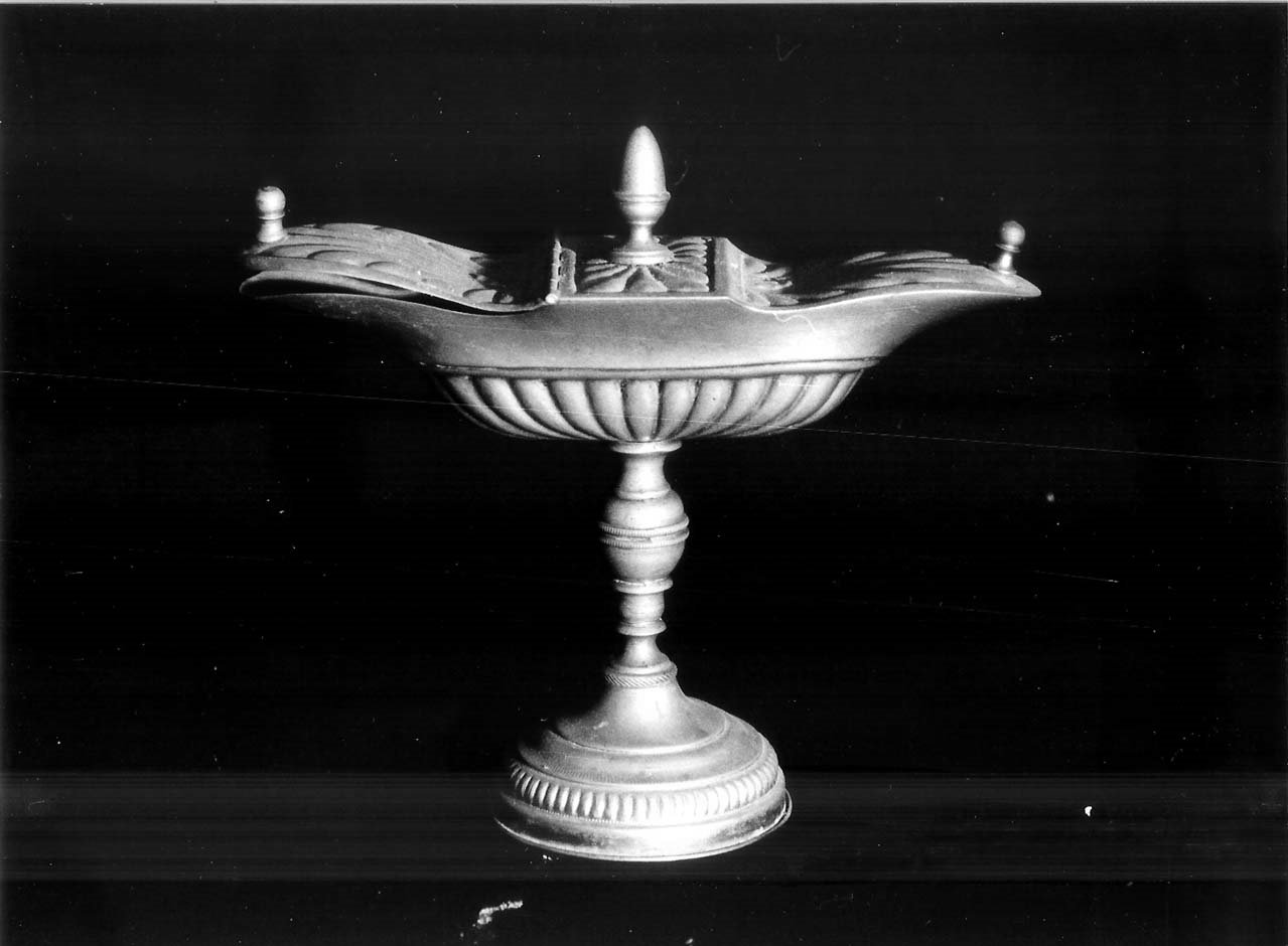 motivi decorativi vegetali a palmette (navicella portaincenso, opera isolata) - manifattura ligure (seconda metà sec. XIX)