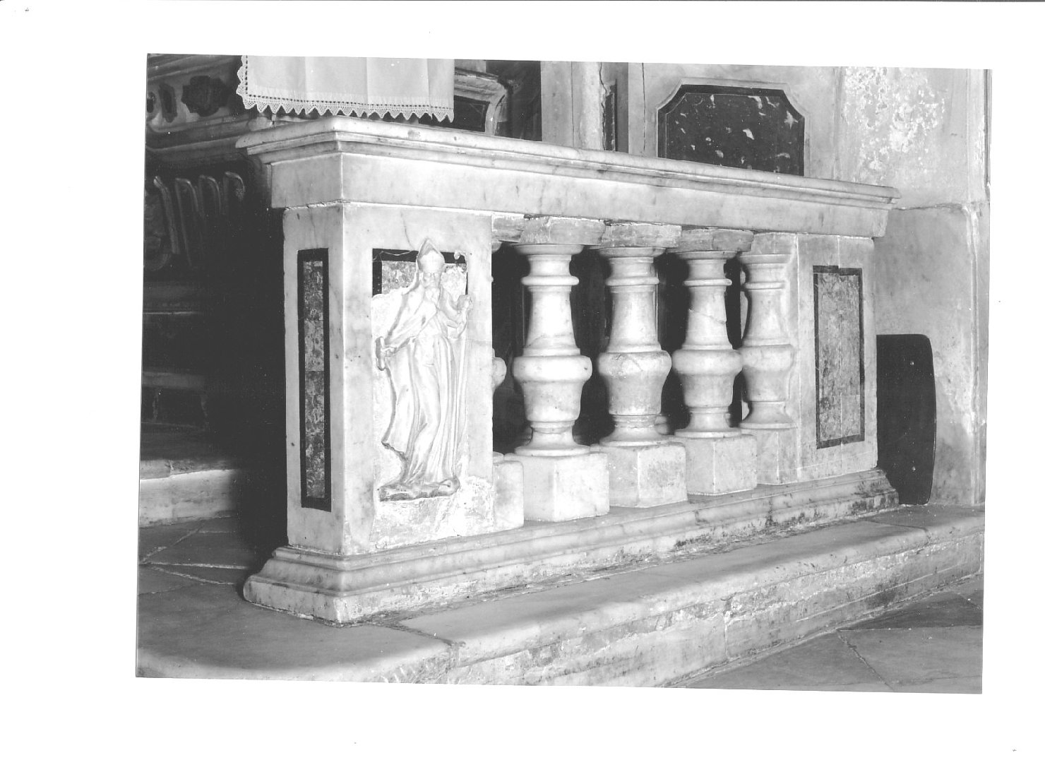 Sant' Isidoro/ Sant' Antonio Abate (balaustrata, coppia) - bottega ligure (sec. XVII)