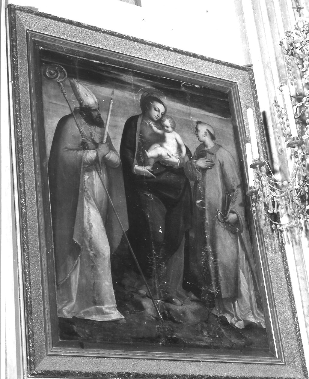 Madonna con Bambino, San Biagio e San Leonardo (dipinto, opera isolata) di Piaggio Agostino (sec. XVI)