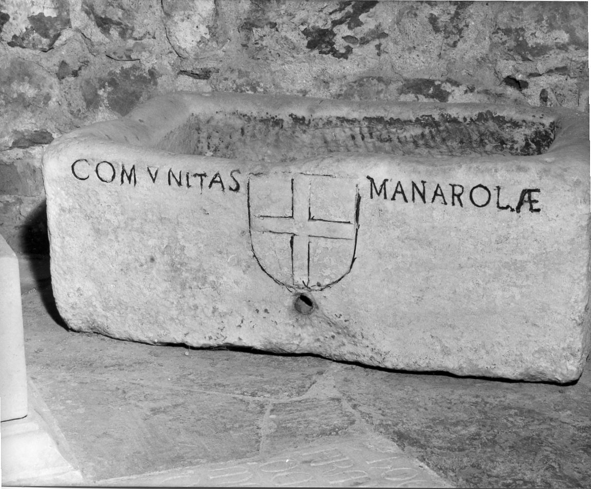 vaschetta, opera isolata - bottega ligure (secc. XV/ XVII)