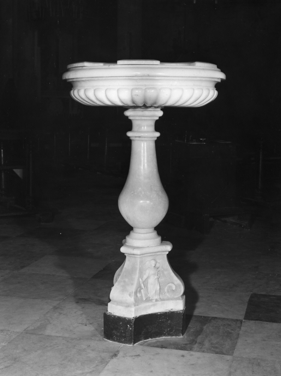 acquasantiera, opera isolata - bottega italiana (sec. XVIII)