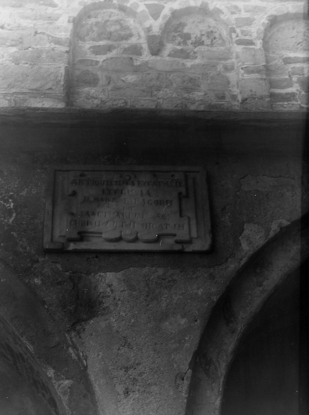 lapide commemorativa, opera isolata - bottega ligure (sec. XVI)