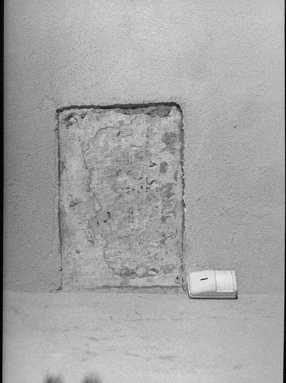 lapide, opera isolata - bottega italiana (secc. XVI/ XVIII)