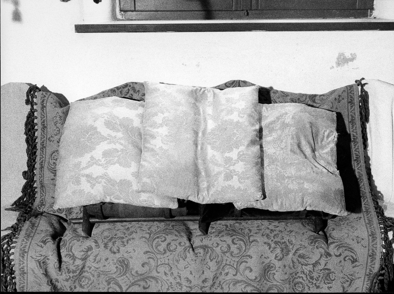 cuscino, serie - manifattura ligure (sec. XIX)