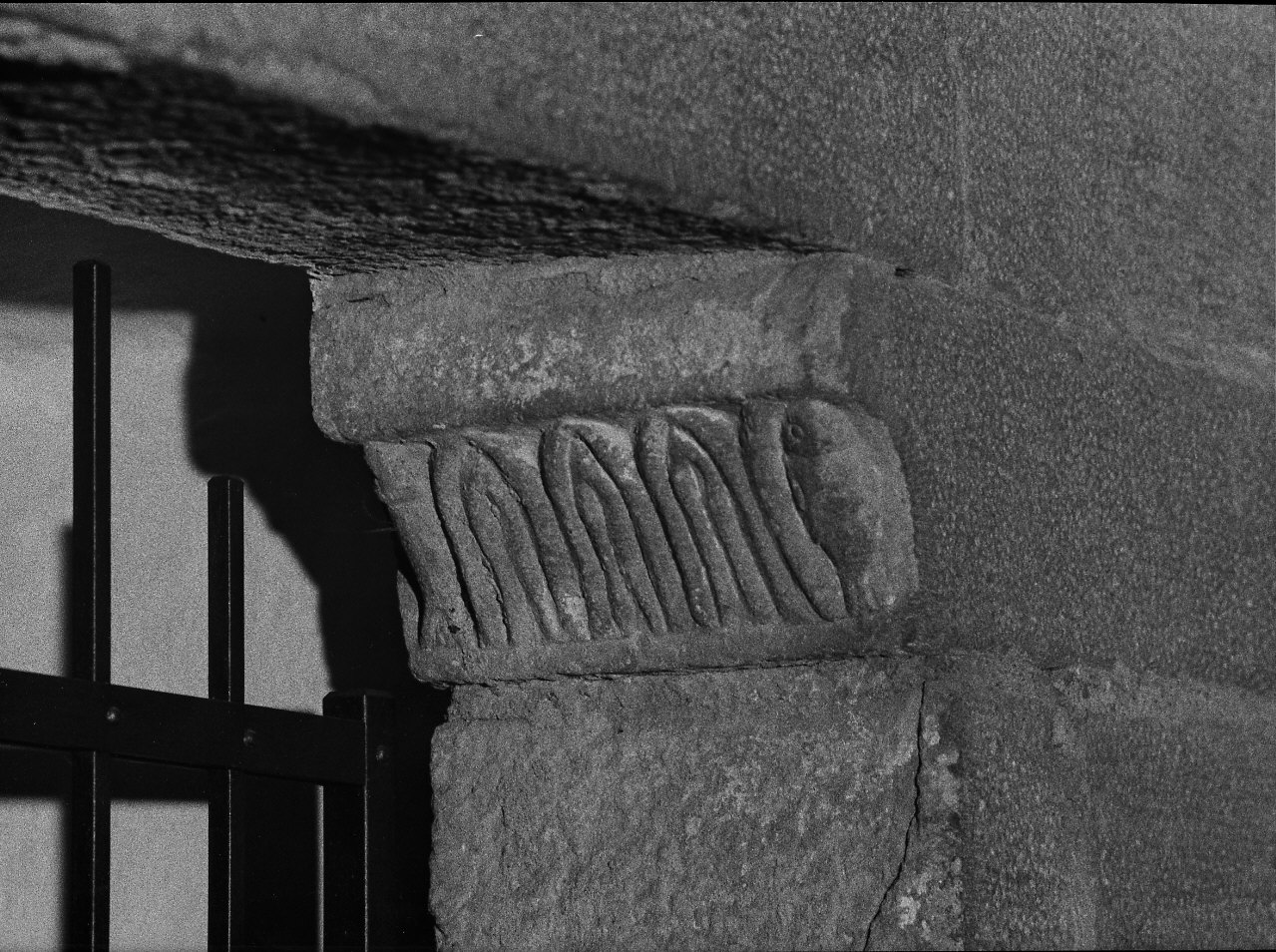 mensola architettonica, opera isolata - bottega ligure (secc. VII/ VIII)