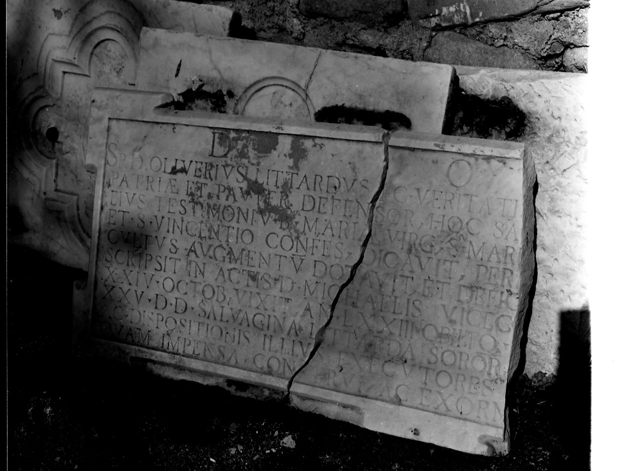 lastra tombale, opera isolata - bottega ligure (sec. XVII)