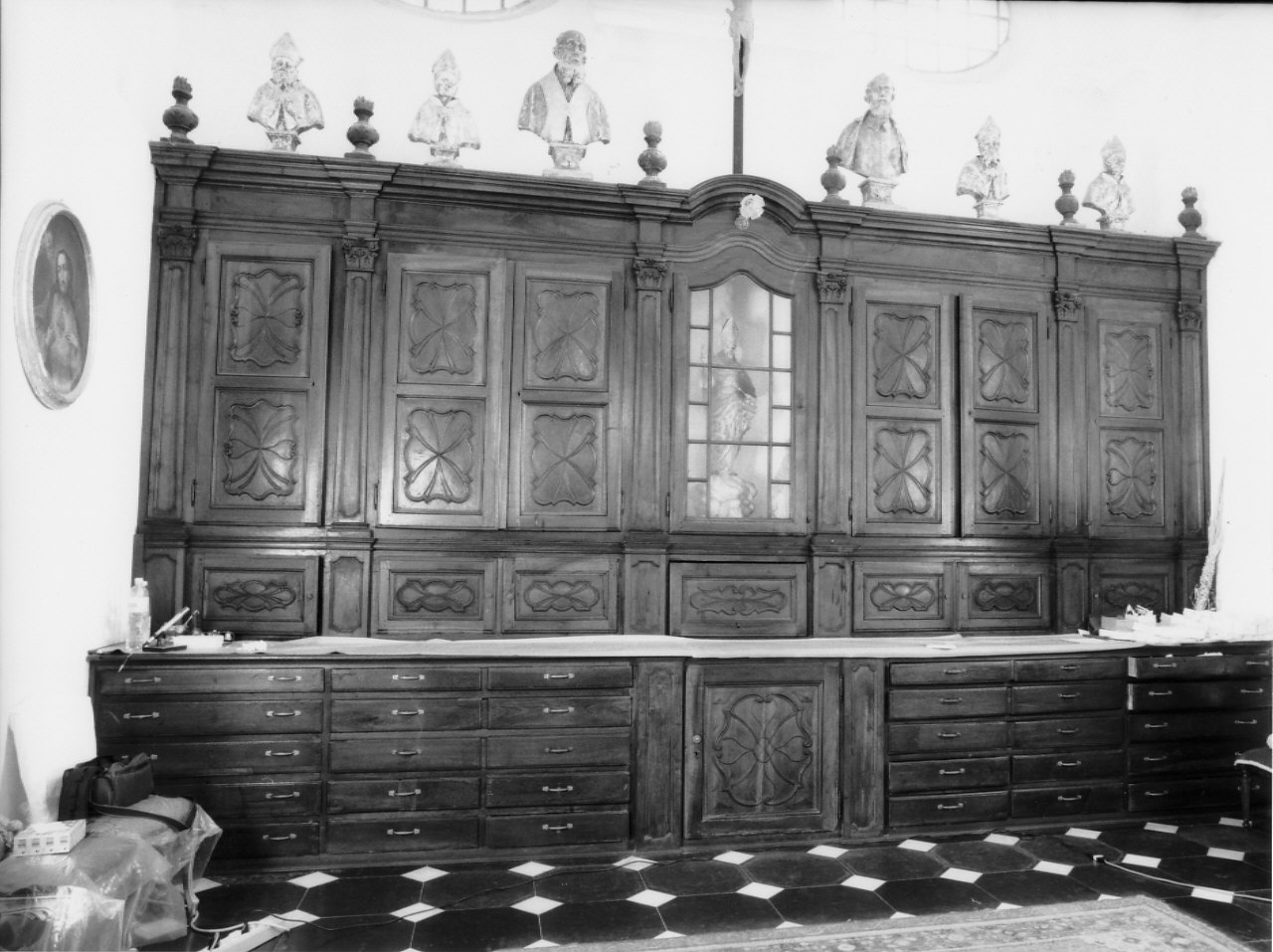 armadio, opera isolata - bottega ligure (metà sec. XVIII)