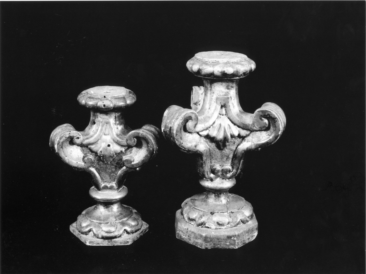 vaso d'altare, serie - bottega ligure (seconda metà sec. XVIII)