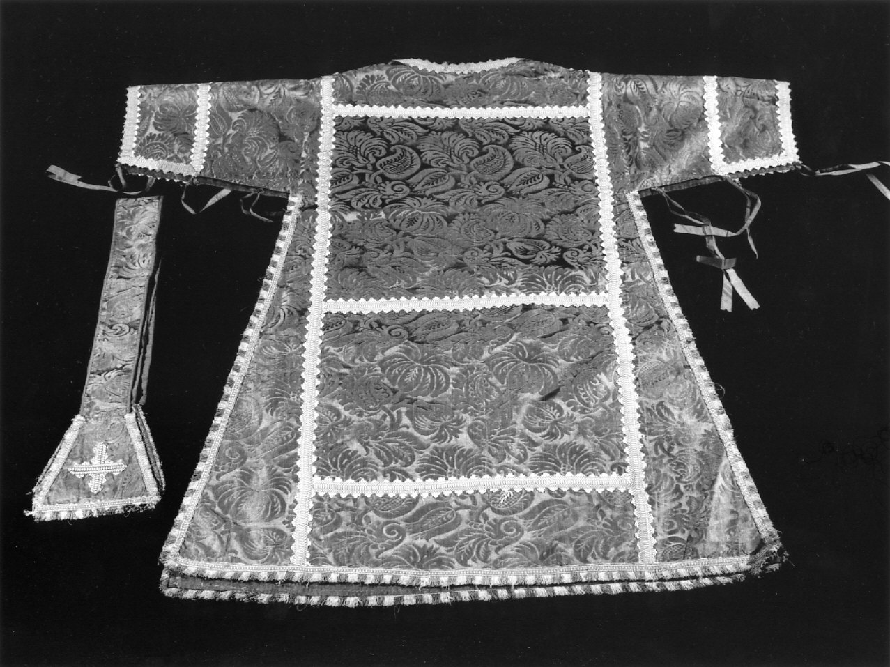 stola, elemento d'insieme - manifattura ligure (?) (secc. XVII/ XVIII)