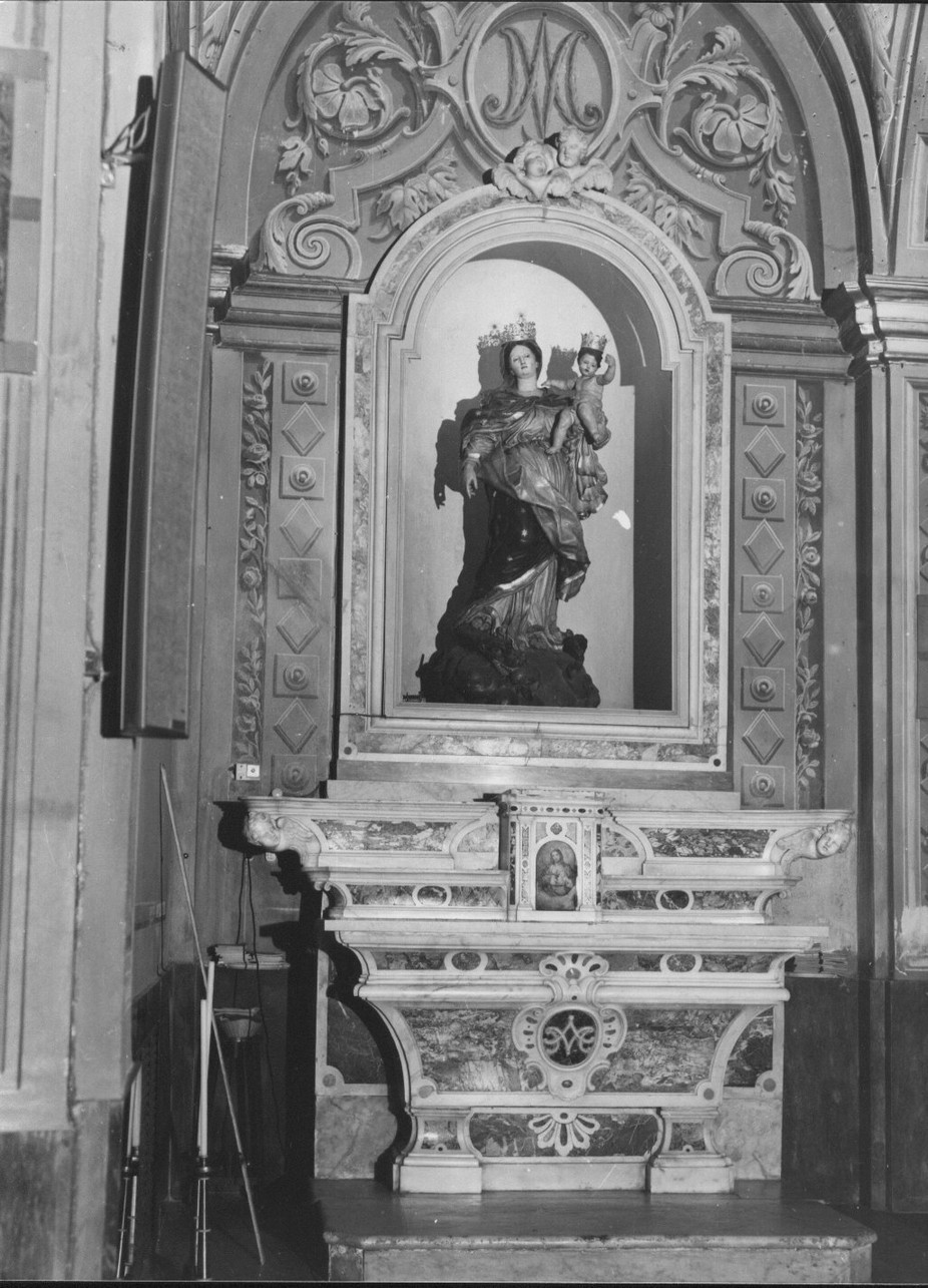 altare - a cofano, opera isolata di Prato Gaetano (sec. XVIII)