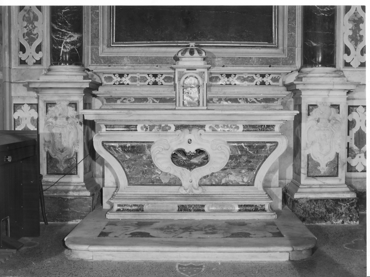 mensa d'altare, elemento d'insieme - bottega ligure (inizio sec. XVIII)