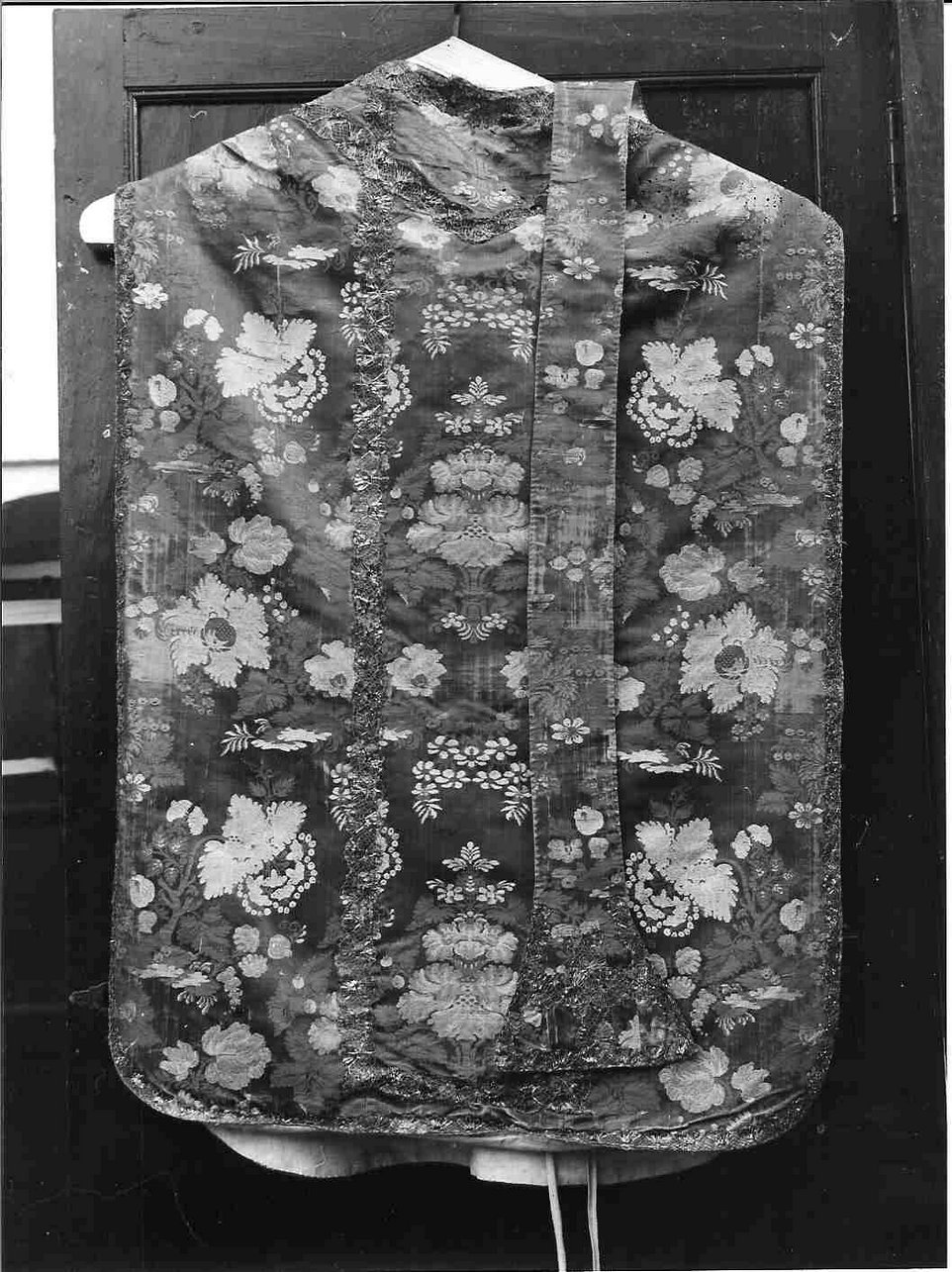 pianeta, elemento d'insieme - manifattura ligure (prima metà sec. XVIII)