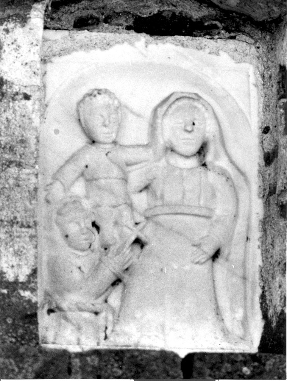 Madonna con Bambino (rilievo, opera isolata) - bottega italiana (sec. XVII)