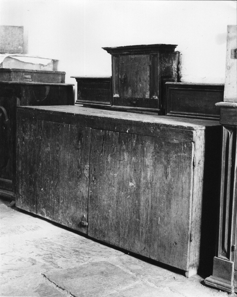 mobile da sacrestia con alzata, opera isolata - bottega ligure (prima metà sec. XIX)