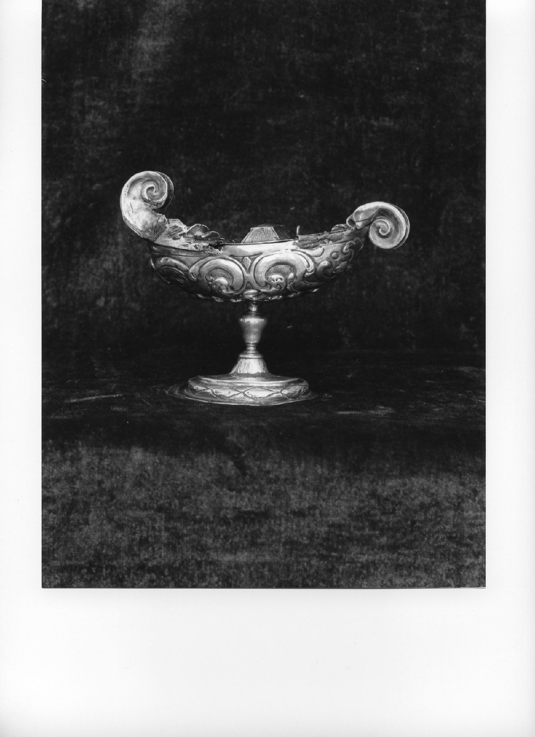 navicella portaincenso, opera isolata - bottega ligure (primo quarto sec. XVIII)