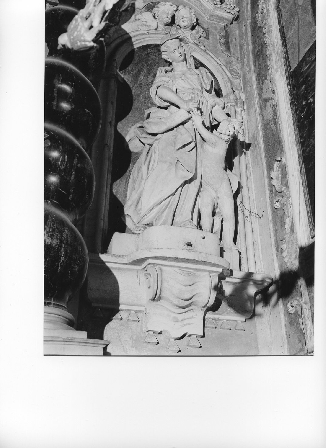 Madonna con Bambino (statua, opera isolata) - bottega ligure (seconda metà sec. XVIII)