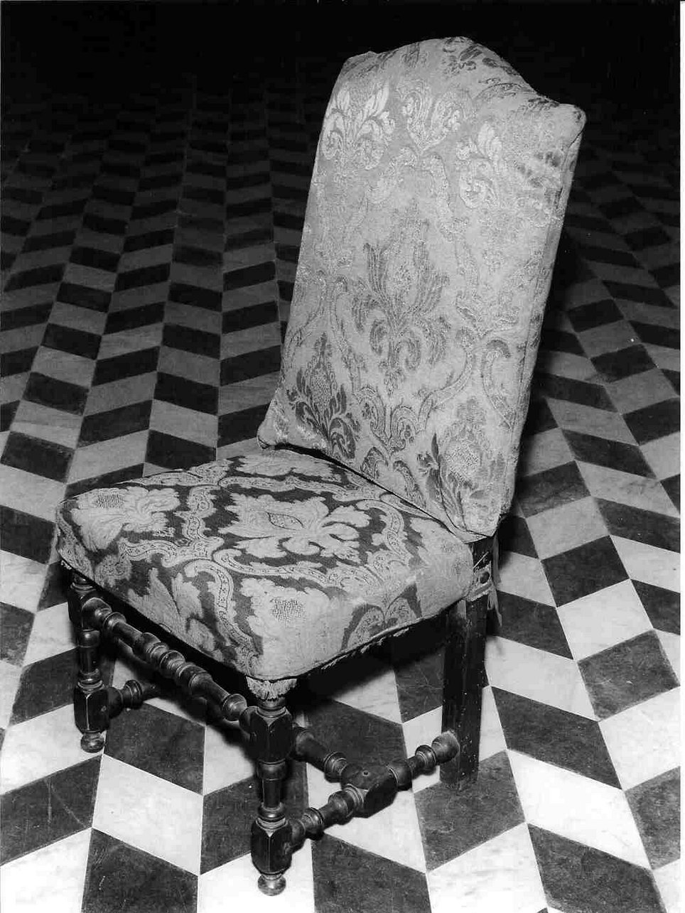 sedia, serie - bottega ligure (prima metà sec. XVII)