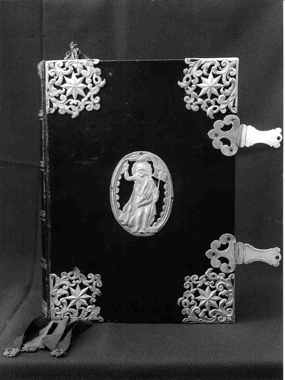 custodia - di libro liturgico, opera isolata - bottega ligure (sec. XVIII, sec. XIX)