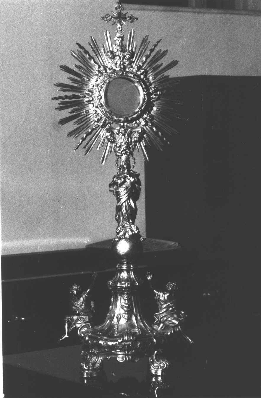 Madonna Immacolata/ motivi decorativi vegetali/ motivi decorativi a volute/ angeli/ teste di cherubino (ostensorio - a raggiera, opera isolata) - bottega ligure (prima metà sec. XVIII)