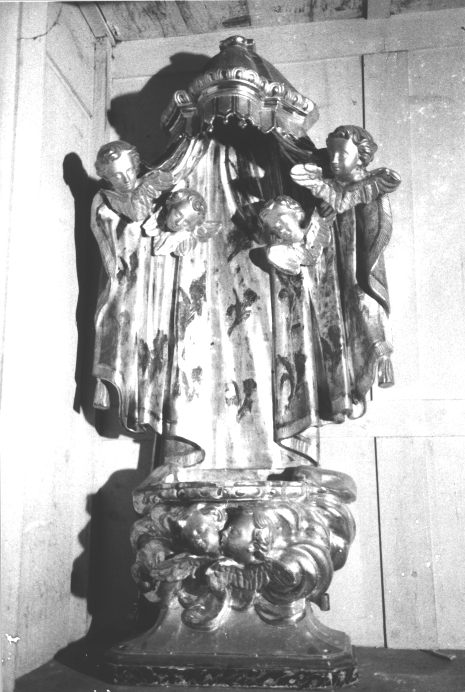 motivi decorativi floreali stilizzati/ teste di cherubino (tronetto per esposizione eucaristica, opera isolata) - bottega ligure (sec. XIX)