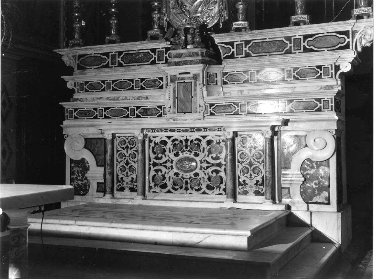 altare maggiore, insieme - bottega ligure (sec. XVII)