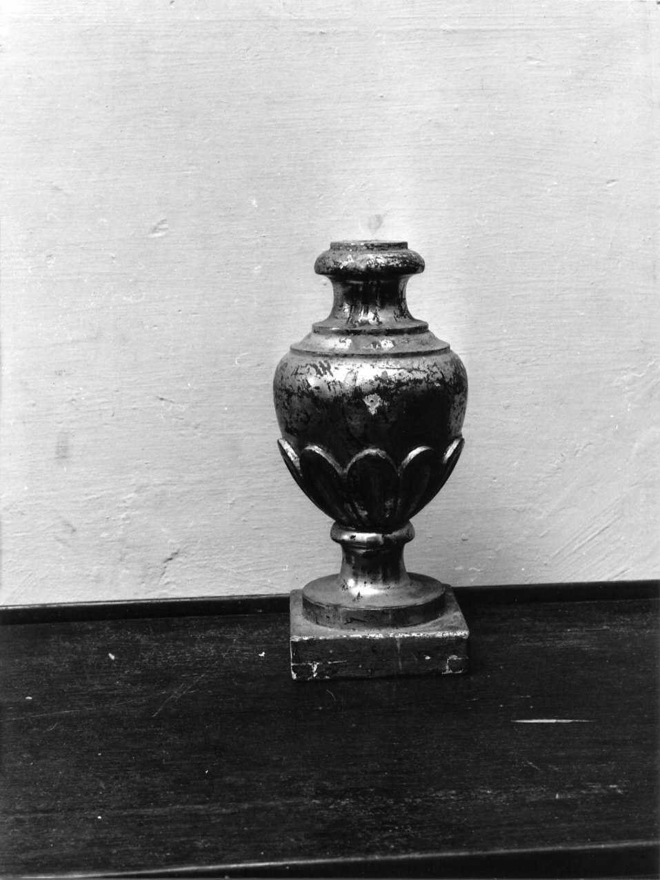 vaso da fiori, coppia - bottega ligure (sec. XIX)