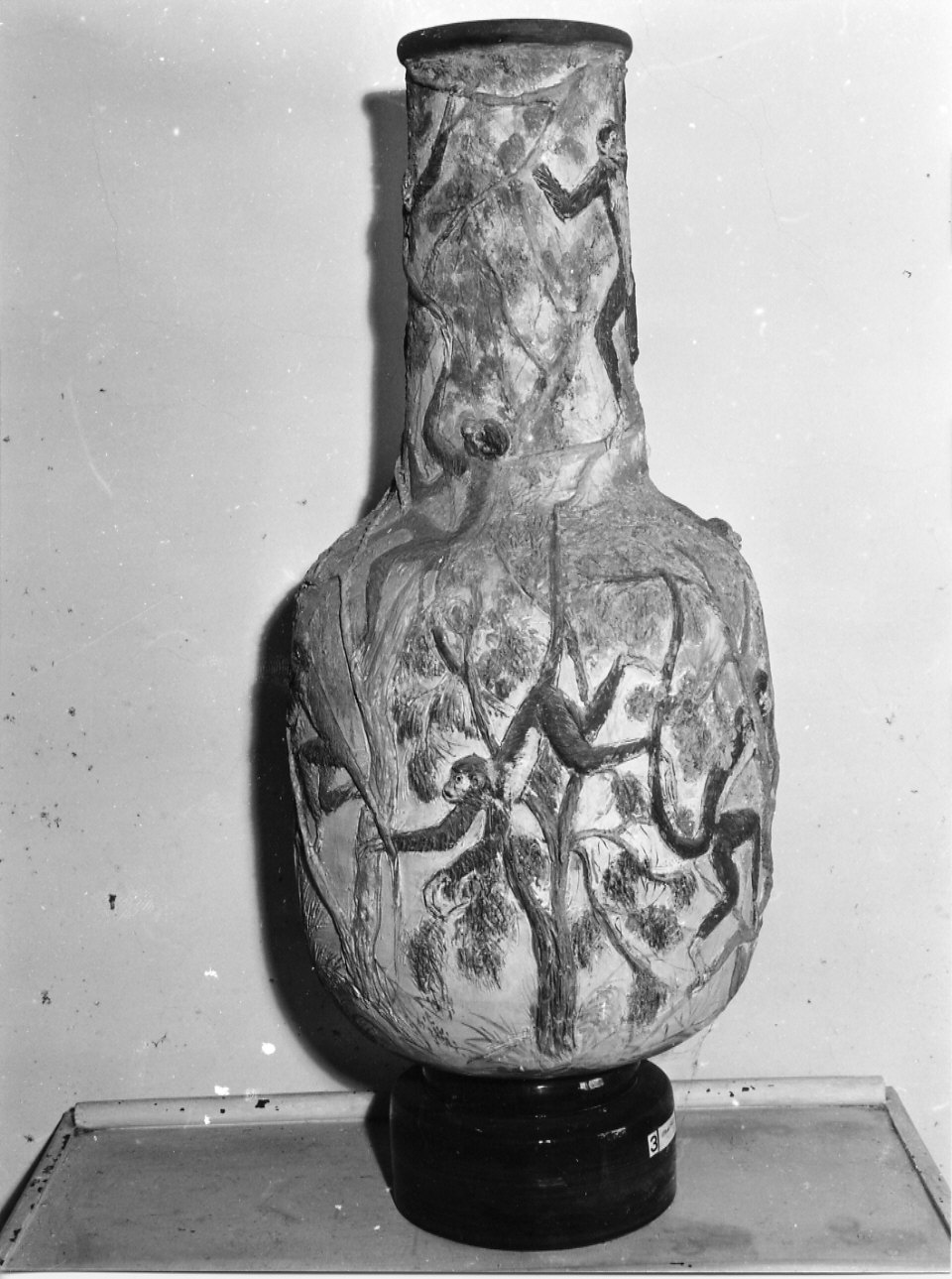 Scimmie brasiliane, animali (vaso, opera isolata) di Trucco Manlio (sec. XX)