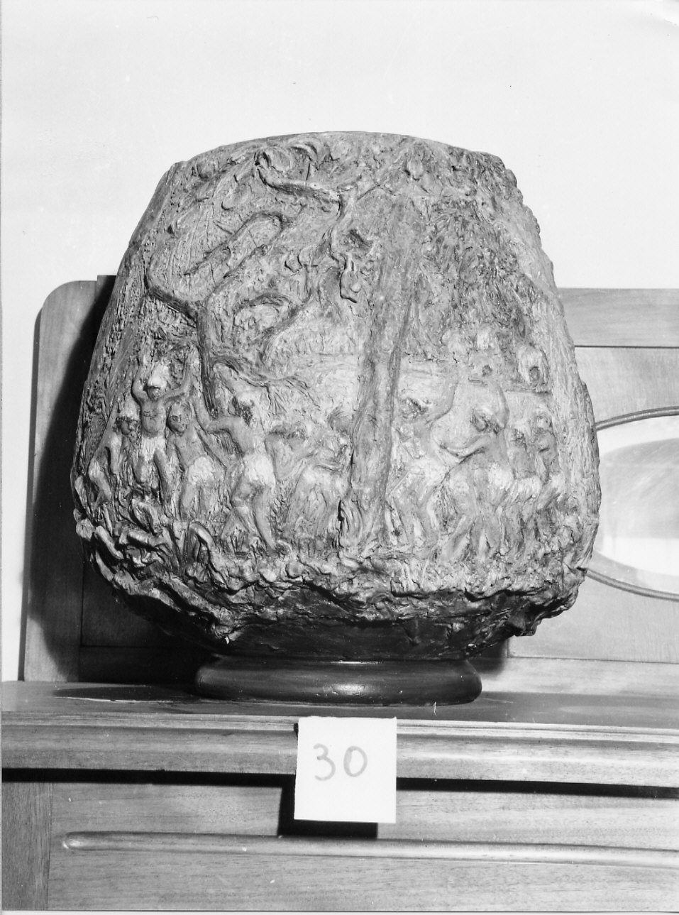 Danza di Indios, scena di danza (vaso, opera isolata) di Trucco Manlio (sec. XX)