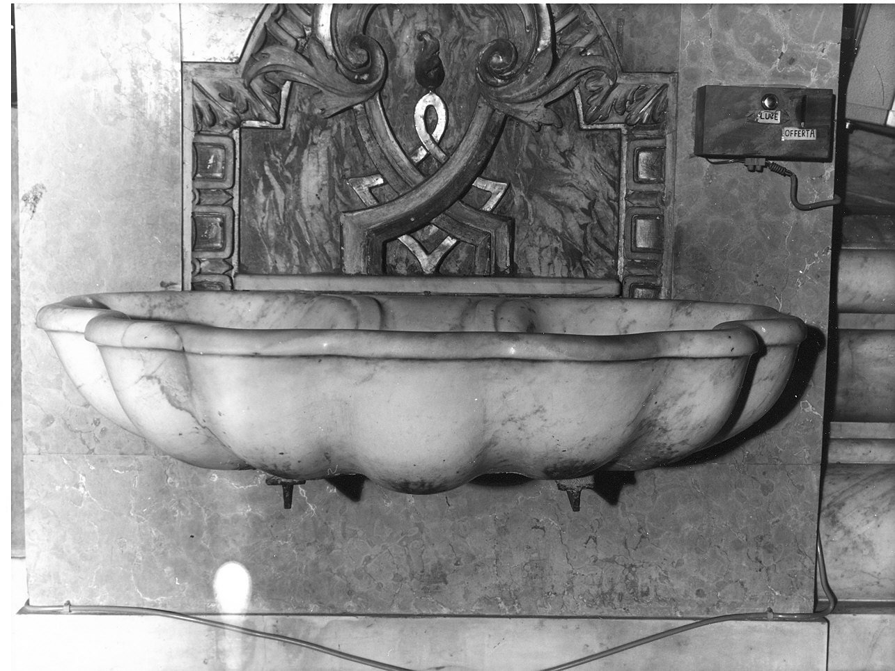 acquasantiera da parete, coppia - bottega italiana (seconda metà sec. XVIII)