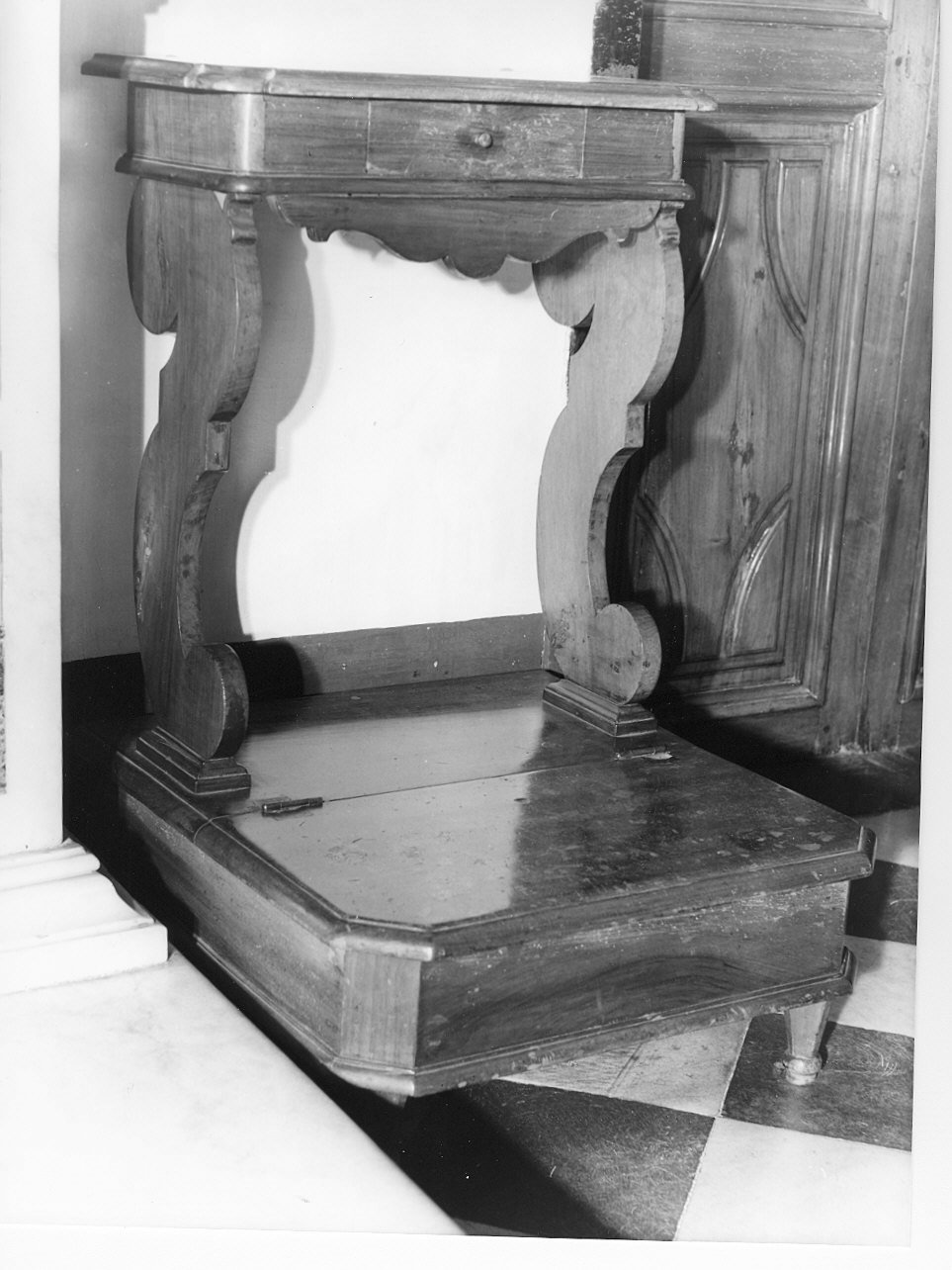 inginocchiatoio - a montanti sagomati, coppia - bottega ligure (sec. XIX)