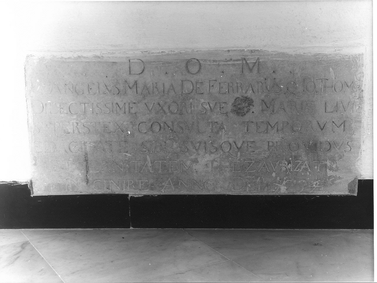 lapide documentaria, opera isolata - bottega ligure (secondo quarto sec. XVIII)