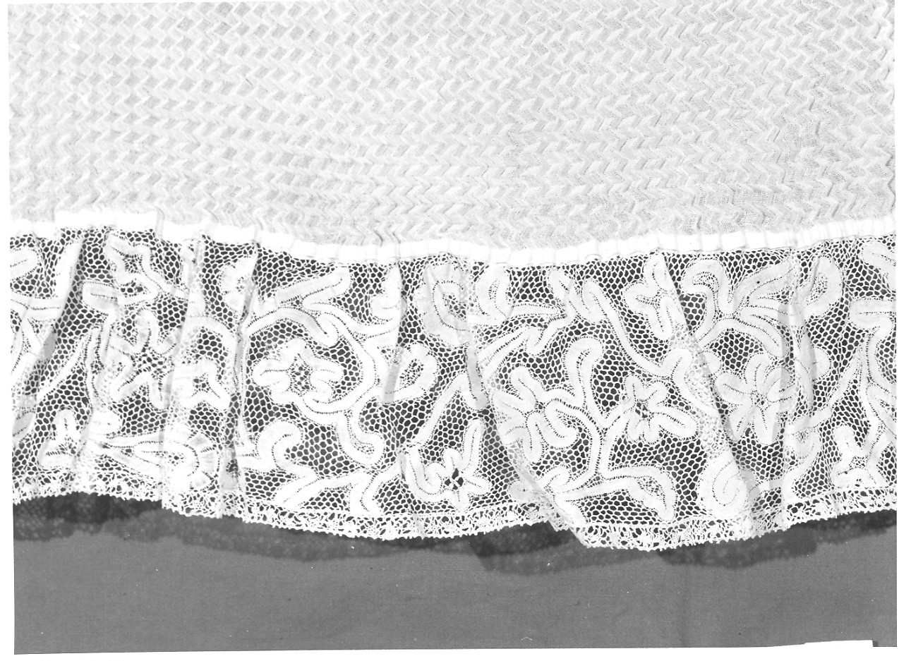 camice ecclesiastico, opera isolata - manifattura italiana (prima metà sec. XVIII)