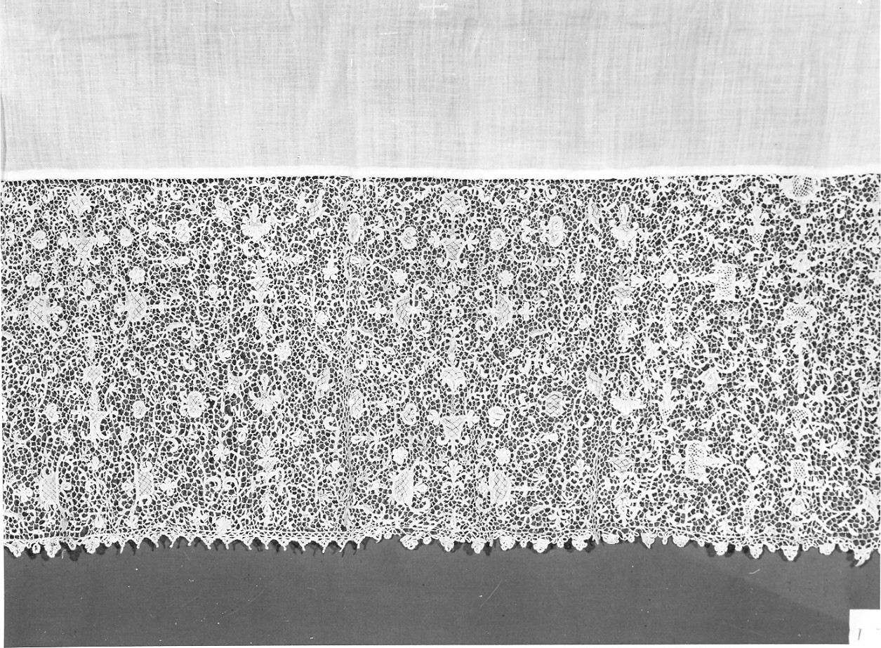 amitto, opera isolata - manifattura veneziana (inizio sec. XVIII)