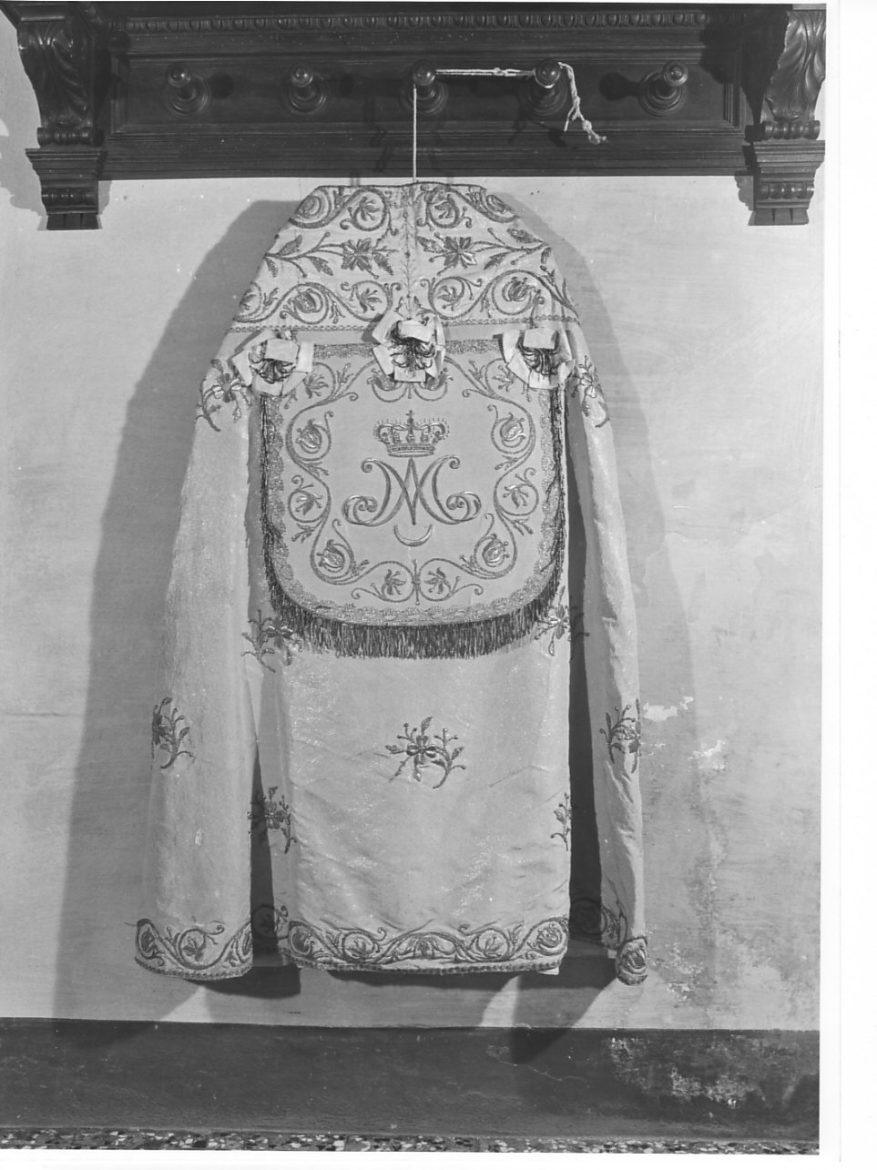 piviale, coppia - manifattura ligure (inizio sec. XIX, sec. XX)