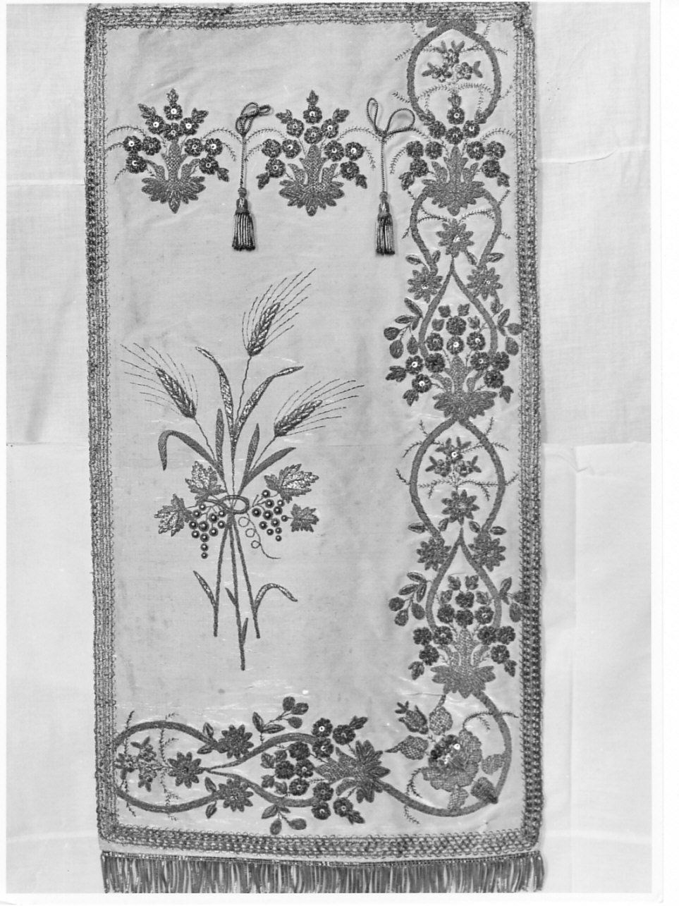 conopeo, opera isolata - manifattura ligure (sec. XIX)