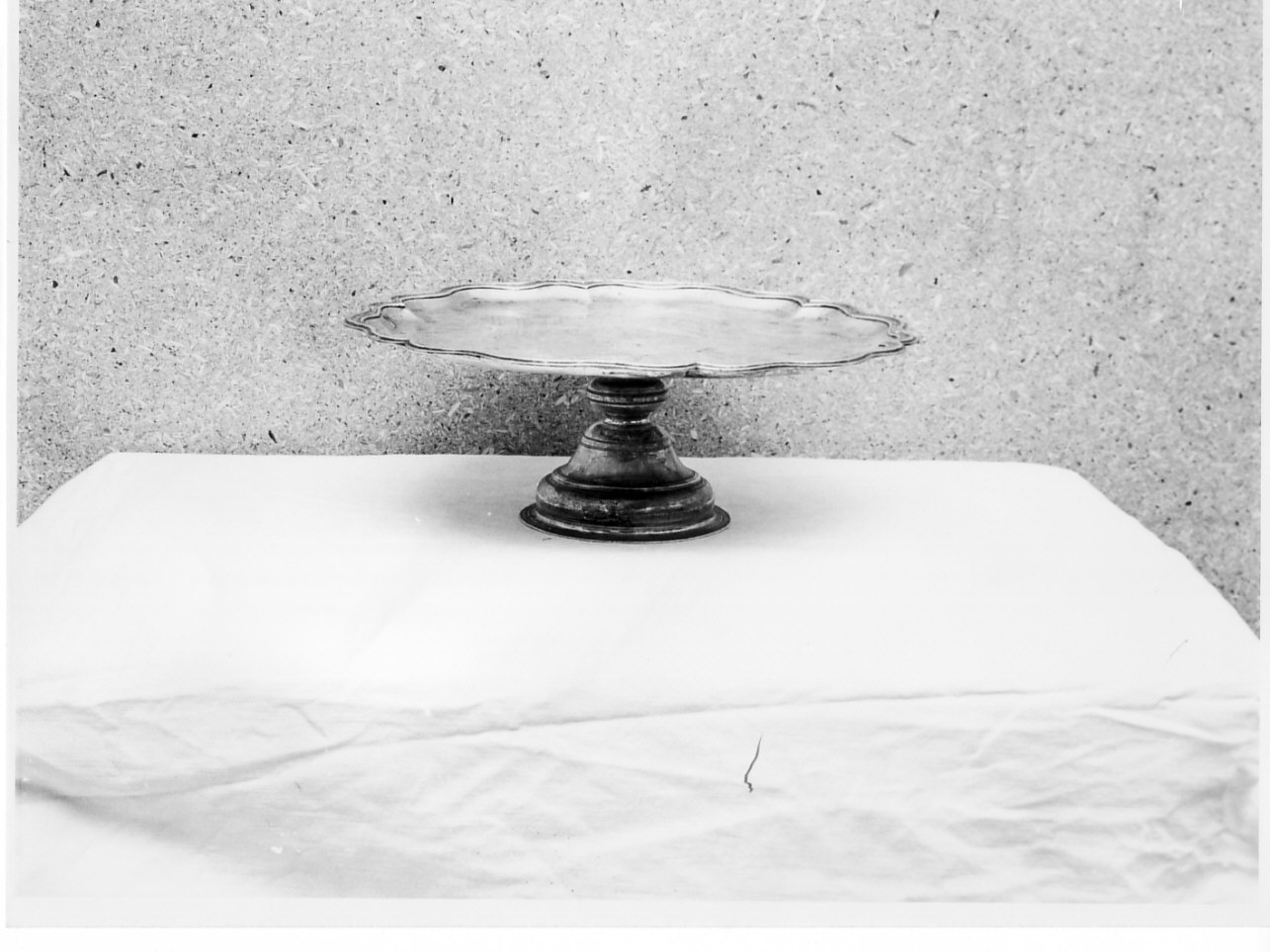 piatto, opera isolata - bottega ligure (sec. XVIII)