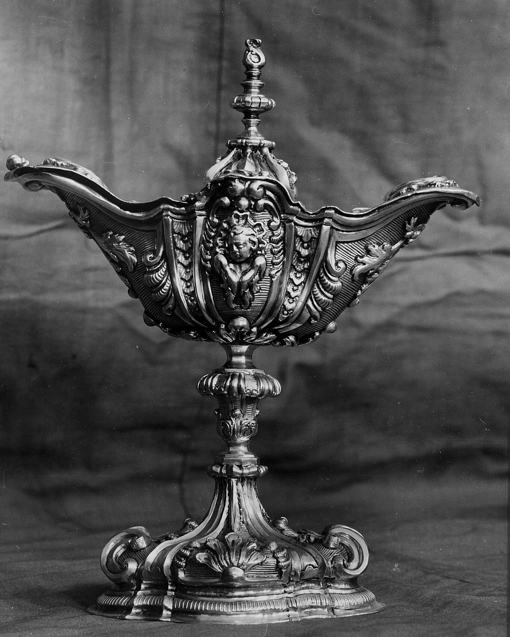 navicella portaincenso, opera isolata - bottega ligure (secc. XVIII/ XIX)