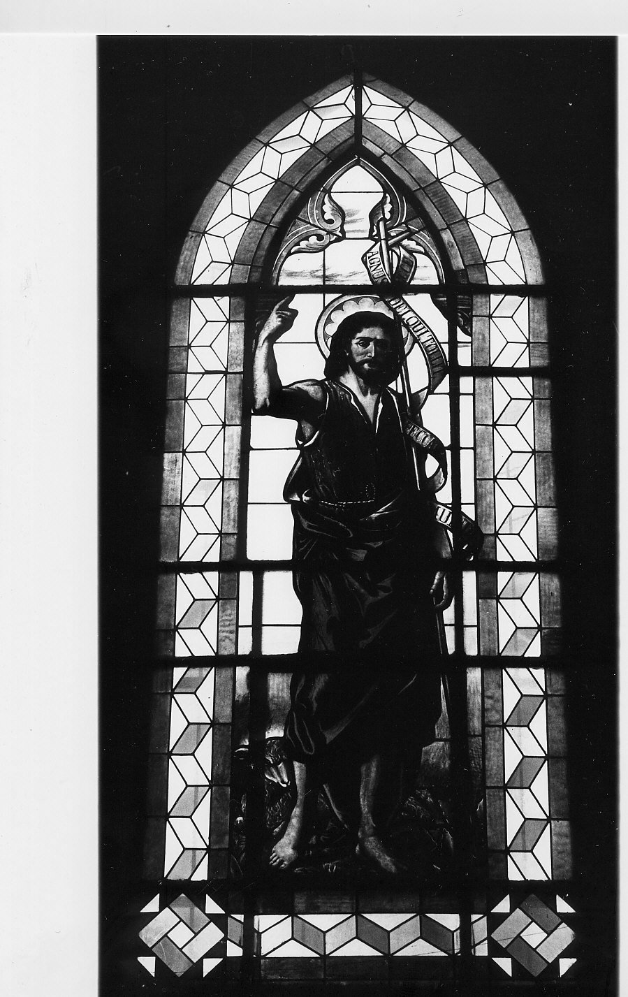 San Giovanni Battista (vetrata, opera isolata) - bottega francese (primo quarto sec. XX)