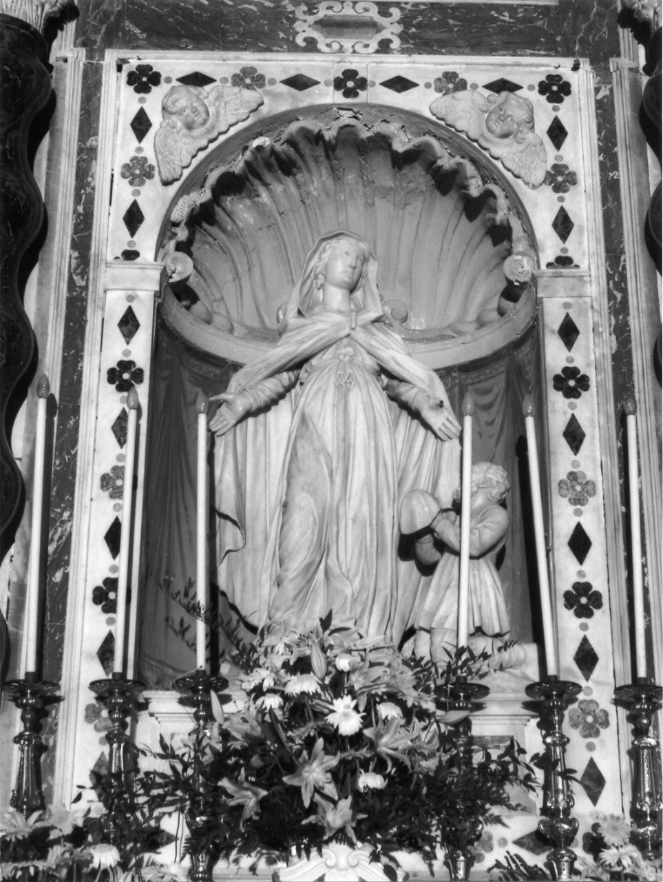 Madonna della Misericordia (scultura, opera isolata) - bottega ligure (metà sec. XVIII)