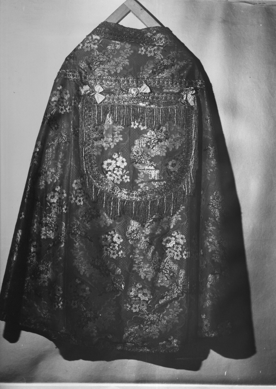 piviale, opera isolata - manifattura ligure (metà sec. XVIII)