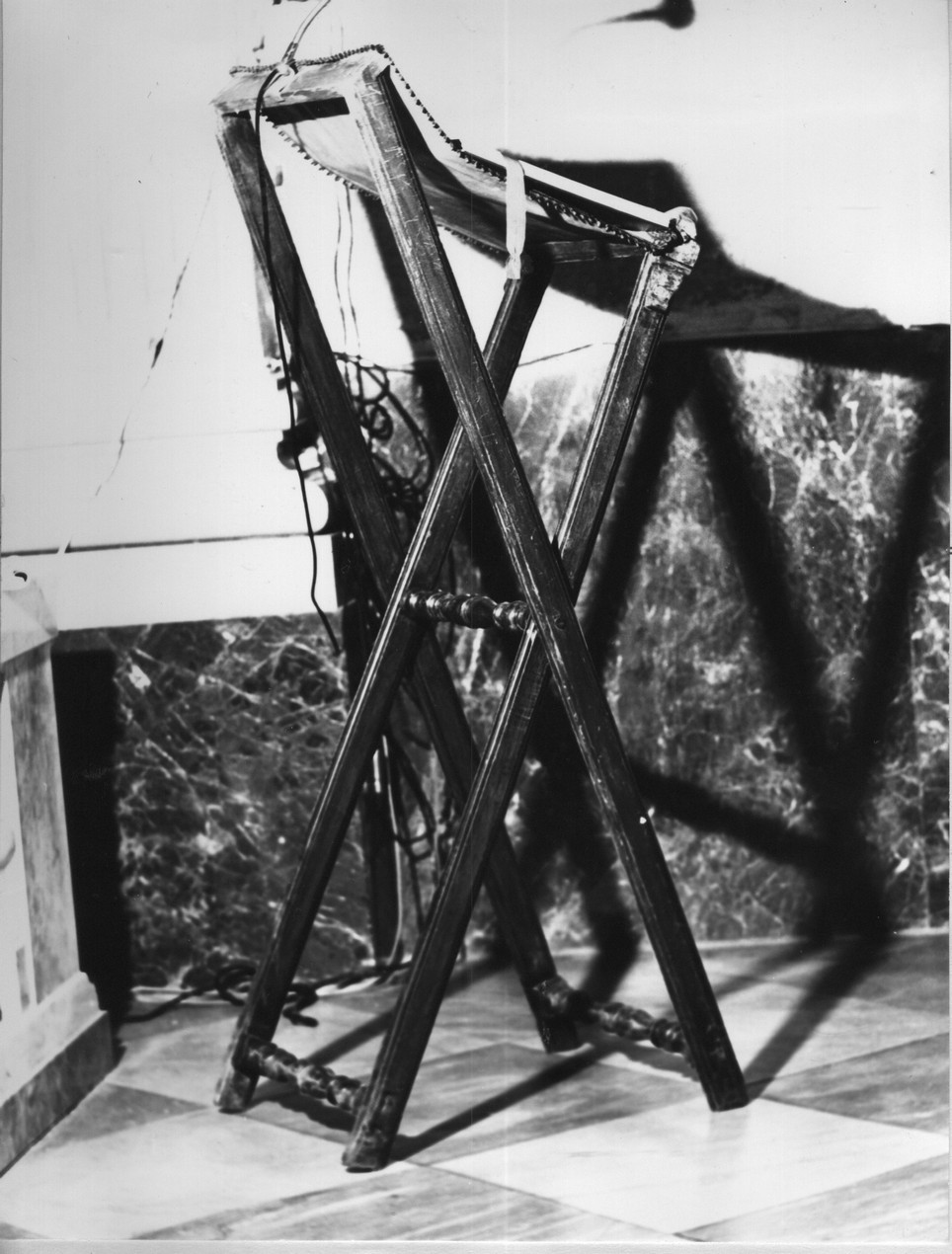 leggio pieghevole, opera isolata - bottega italiana (sec. XIX)