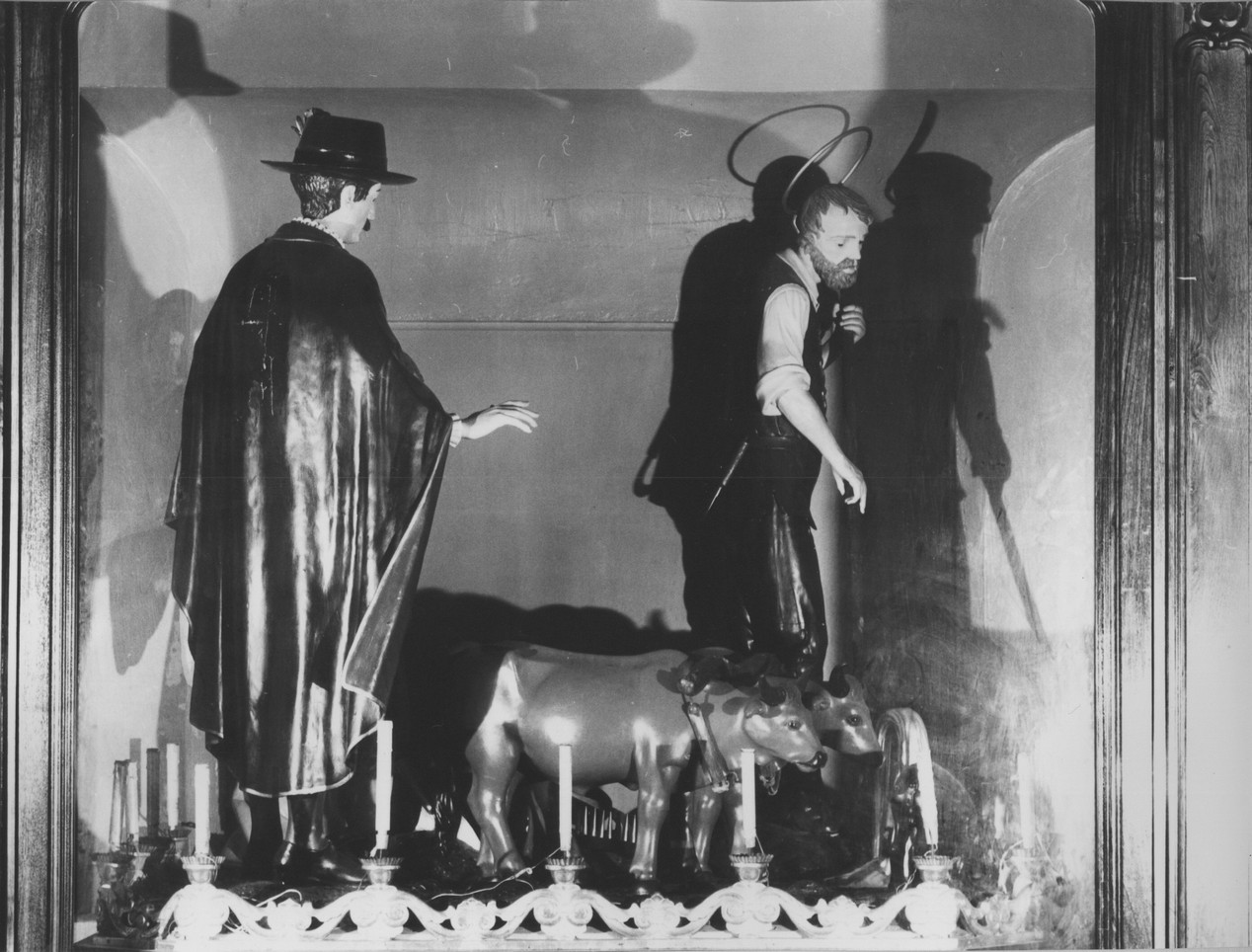 Sant'Isidoro fa scaturire l'acqua dalla terra (macchina processionale, opera isolata) - bottega savonese (sec. XX)