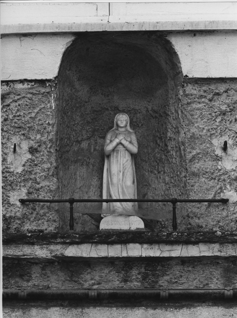 Madonna Immacolata (statua, opera isolata) - bottega italiana (sec. XIX)