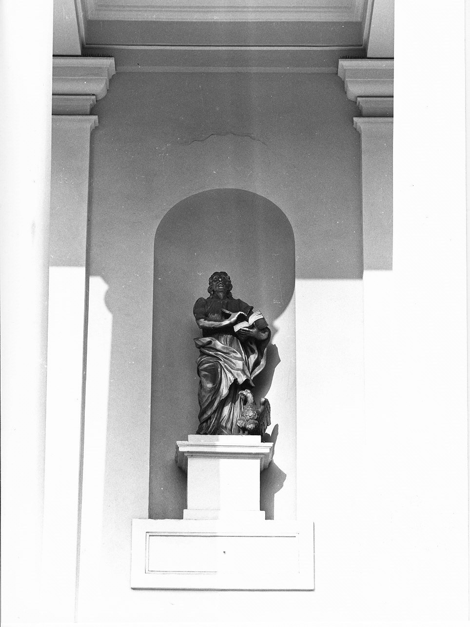 San Giovanni Evangelista (statua, opera isolata) - ambito ligure (ultimo quarto sec. XVII)